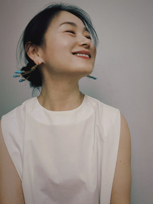 From Office to Date Night: Styling One Necklace, Three Ways